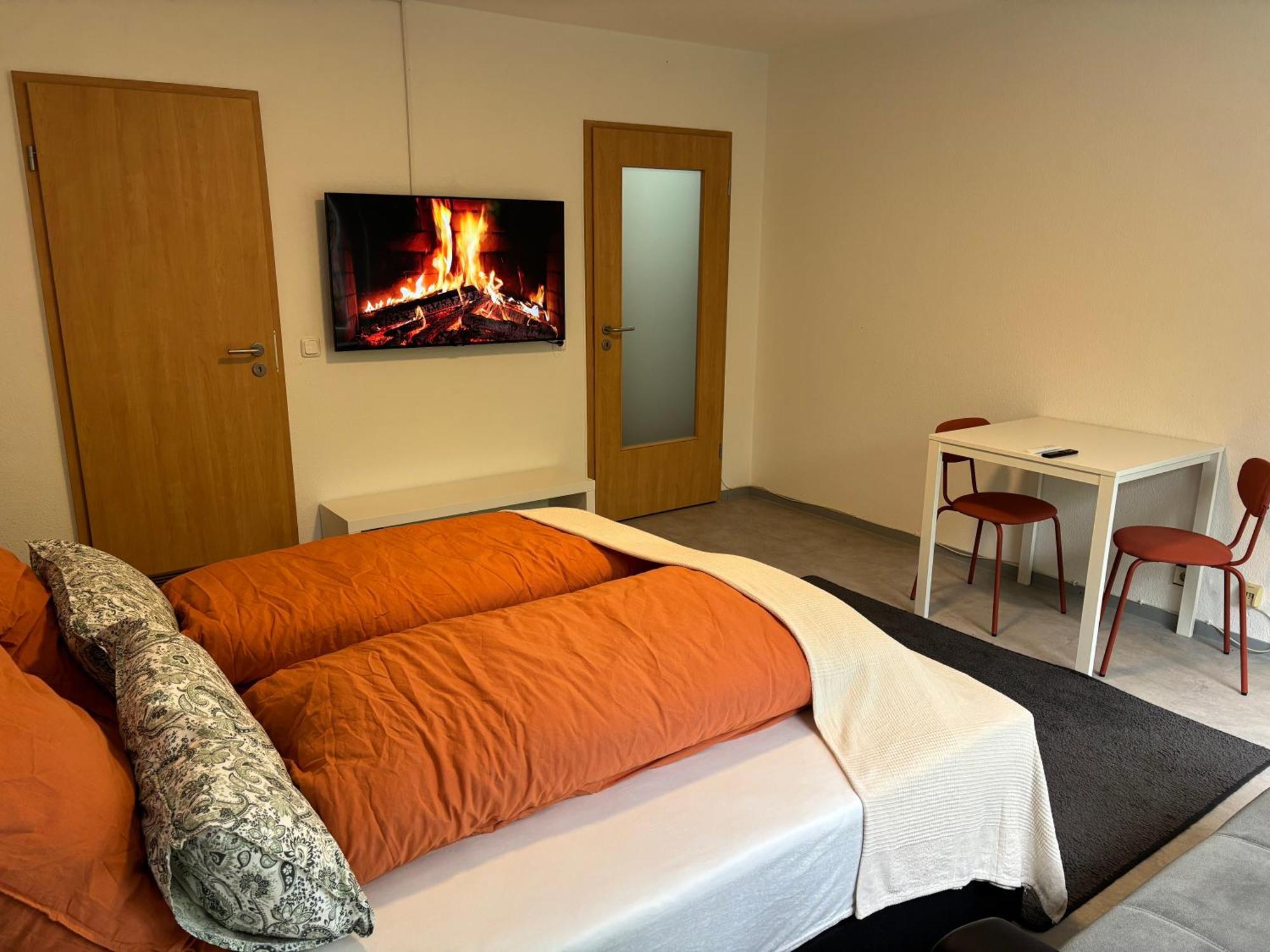 Cityloft Kassel 2 - Zentrale Unterkunft - Balkon - Netflix - Parkplatz Bagian luar foto